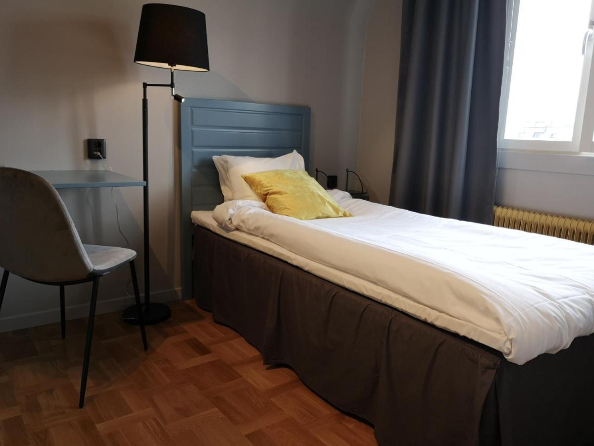 Hotell Apladalen I Vaernamo Värnamo Exterior foto