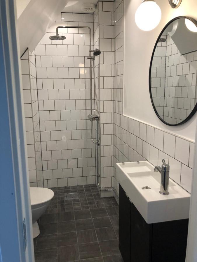 Hotell Apladalen I Vaernamo Värnamo Exterior foto