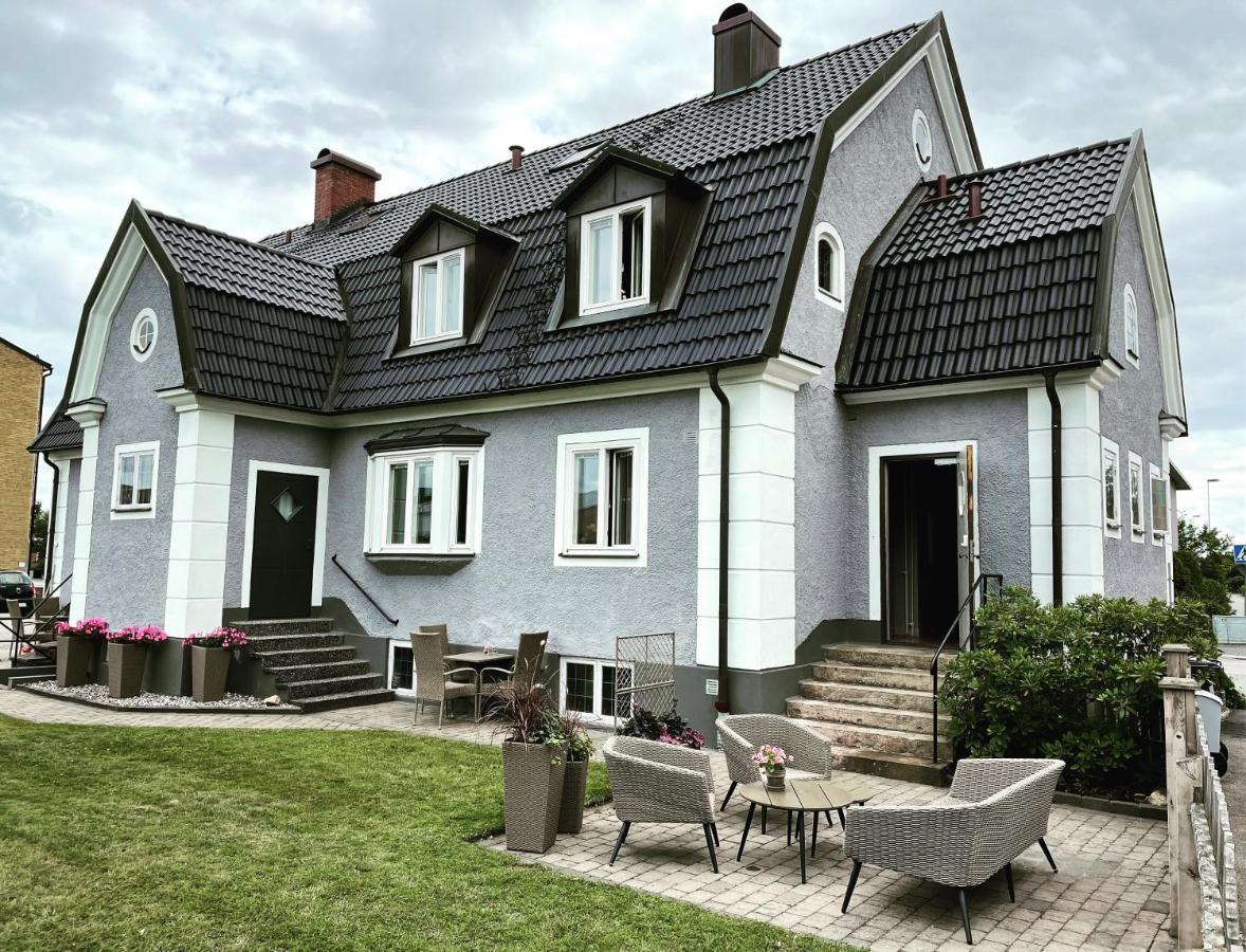 Hotell Apladalen I Vaernamo Värnamo Exterior foto